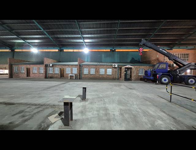5,600M² FACTORY TO LET IN ANDERBOLT